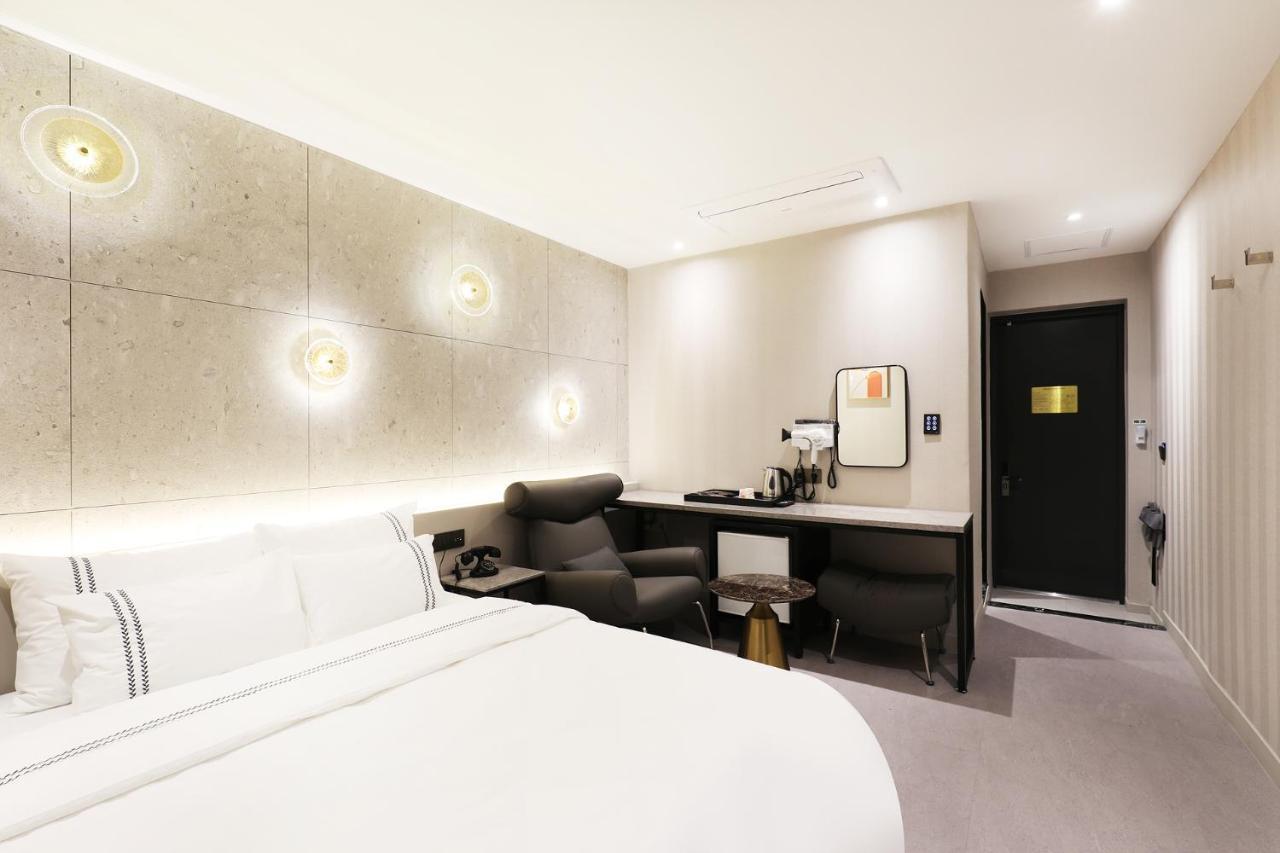 Mari Hotel Chungju Exterior foto